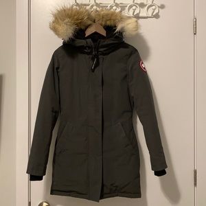 Almost new Canada Goose Victoria parka in Grey XXS